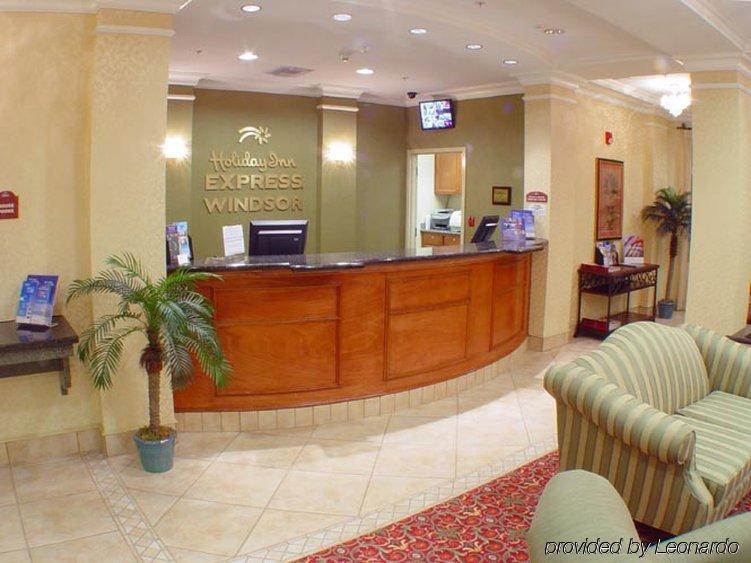 Holiday Inn Express Windsor Sonoma Wine Country By Ihg Interior photo